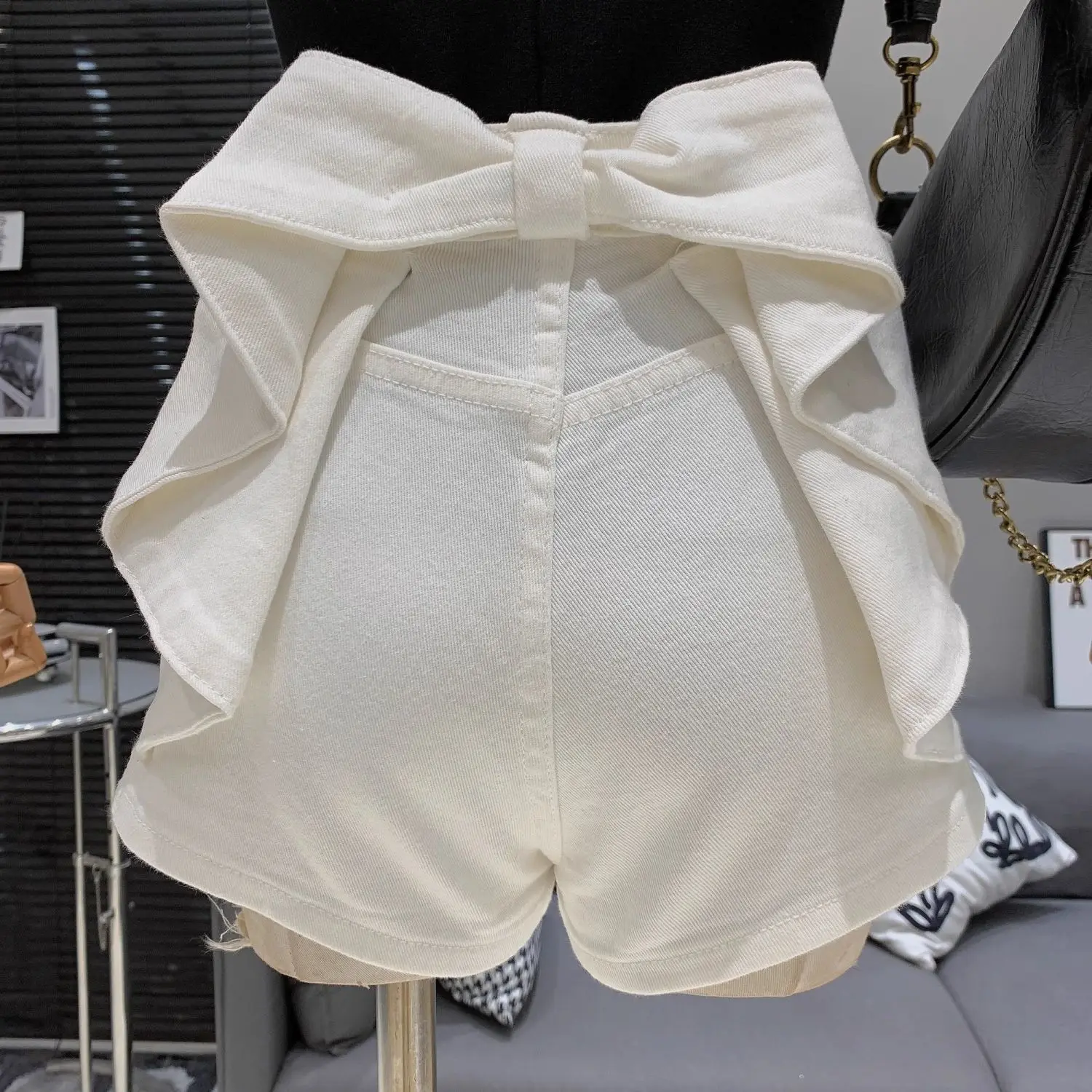 Pantalones cortos vaqueros lavados de verano para mujer, pantalones cortos informales con diseño de lazo, pantalones vaqueros Spice Girl de cintura alta, novedad de 2025