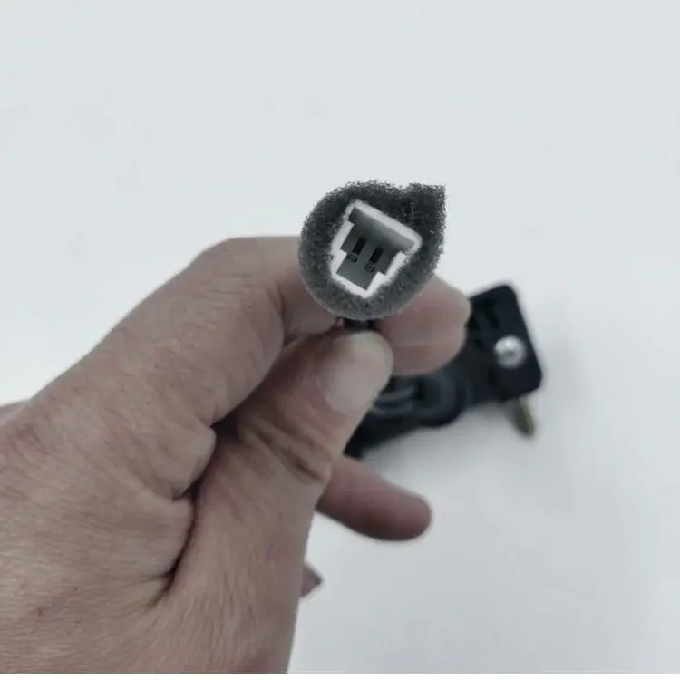 Adaptable for Trunk/Tailgate Switch on Zotye T600, Damai X5, and E200 models; including tailgate handle and rear liftgate button