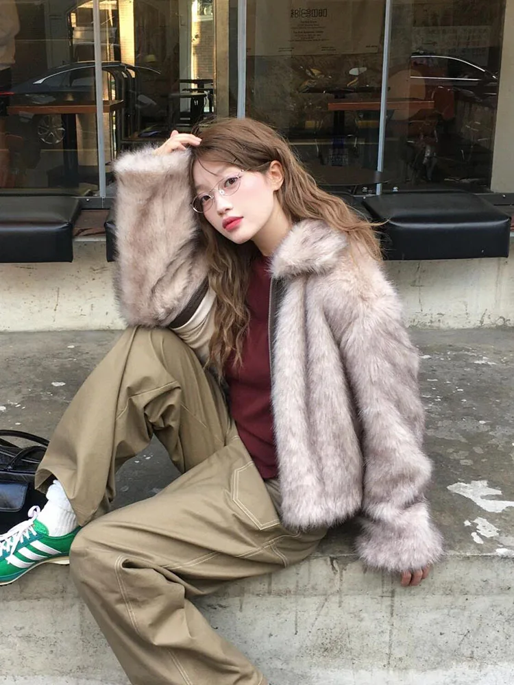 معطف نسائي كوري جديد لعام 2025 من الفرو الكوري الجديد غير رسمي فضفاض كسول Sle Plu معطف نسائي للكلية