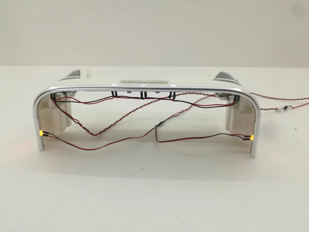 Accesorios de luz inferior delantera LED CNC de aleación de aluminio para camión Tamiya RC 1/14, remolque volquete Volvo 56360, piezas de mejora de coche DIY