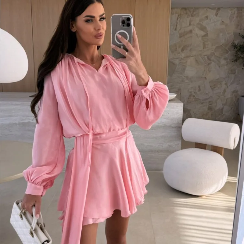 فستان قصير أبيض غير رسمي للنساء موضة صيف 2025 فضفاض برباط على شكل حرف v وأكمام طويلة فساتين الحفلات للنساء