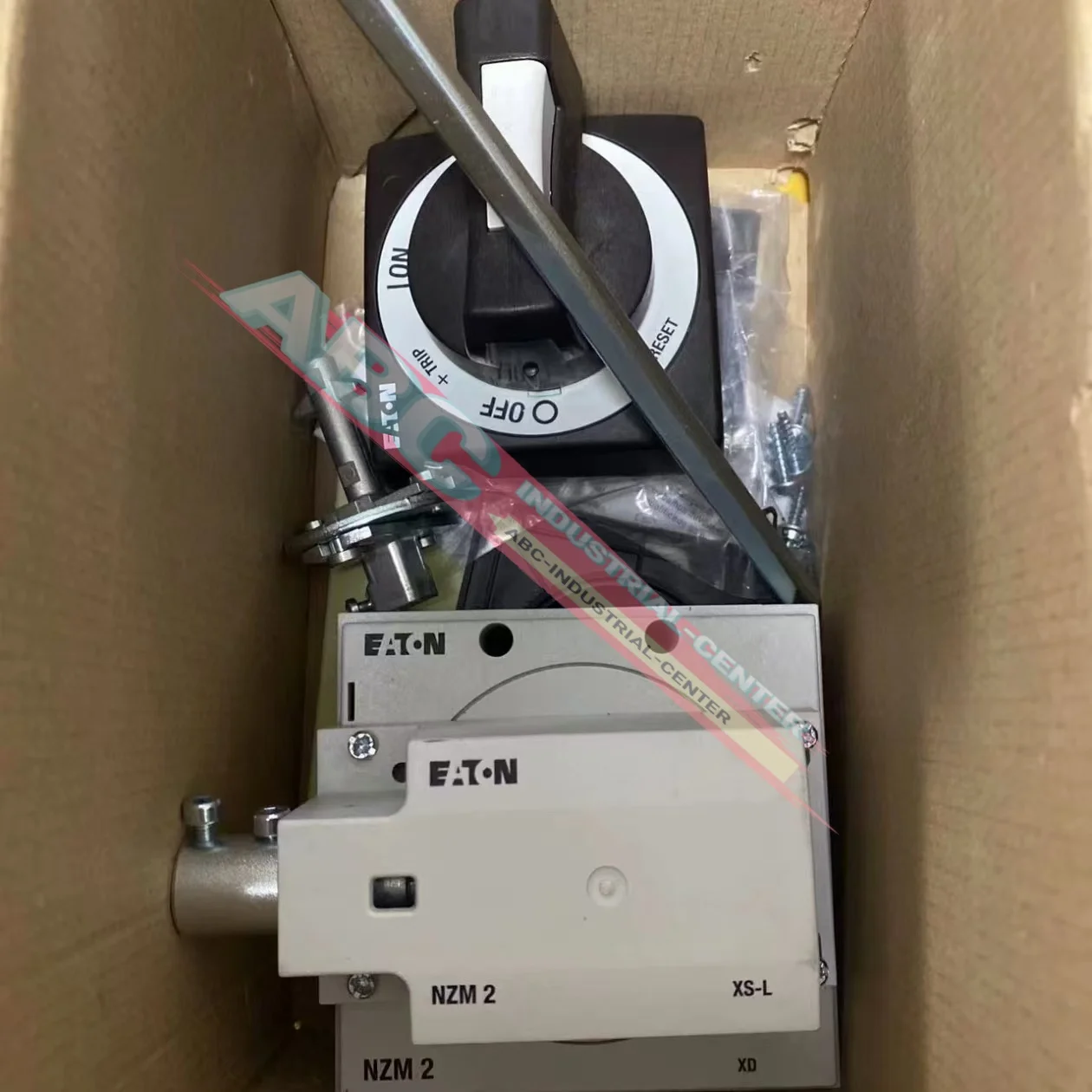 NZM3-XTVD DILM32-10(RDC24) サーキットブレーカーハンドル 新品