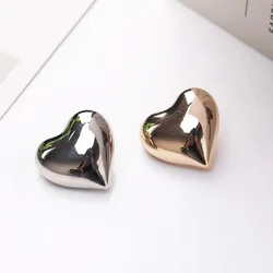 15Pcs/lot Gold silver heart-shaped peach heart metal button hand sewn button hat clothes coat decorative button N050