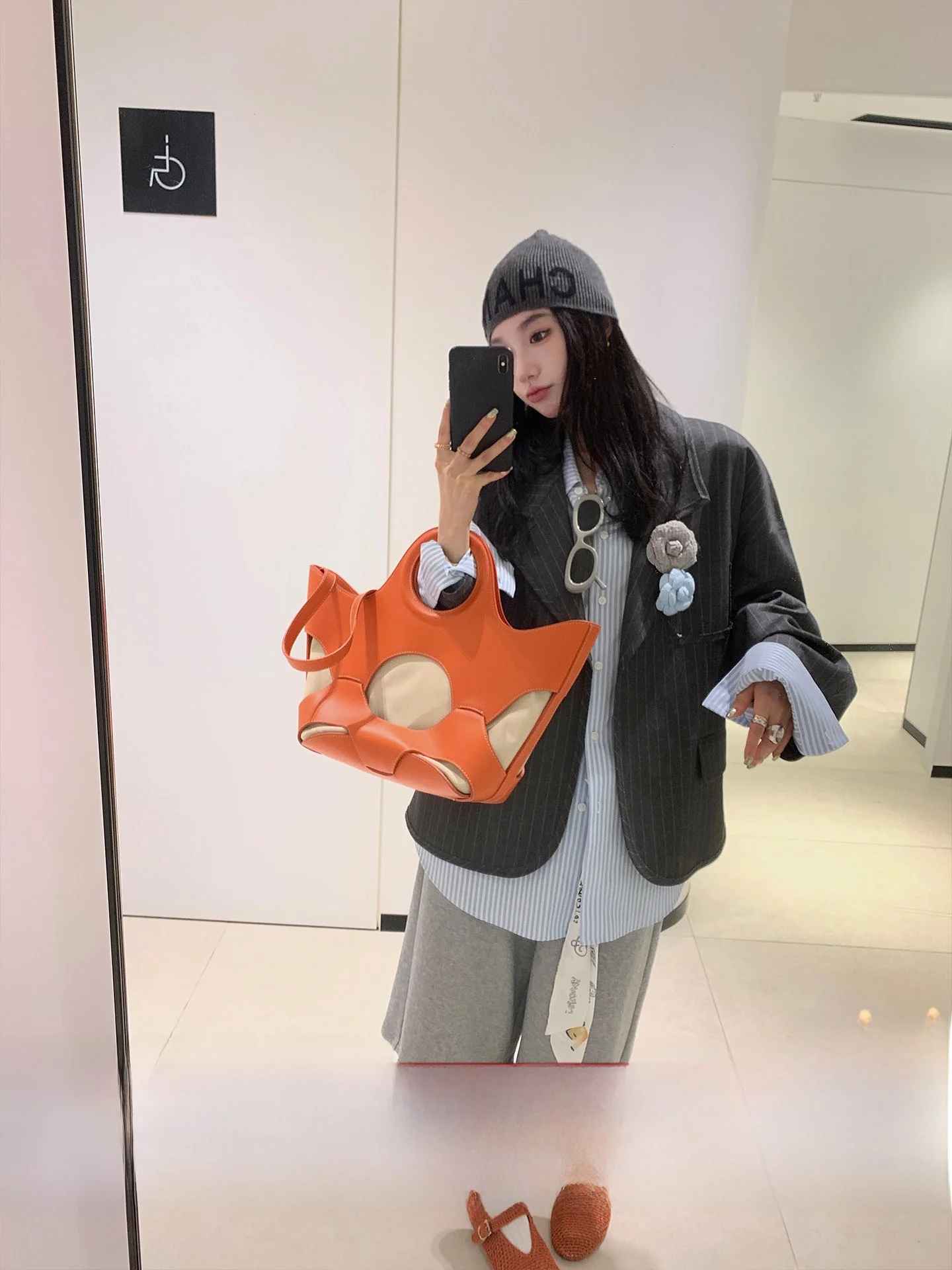 

Повседневный женский костюм в полоску: осенний дизайн, уникальный свободный крой, ретро-стиль, премиум-качество, для офиса, с длинными рукавами, на одной пуговице