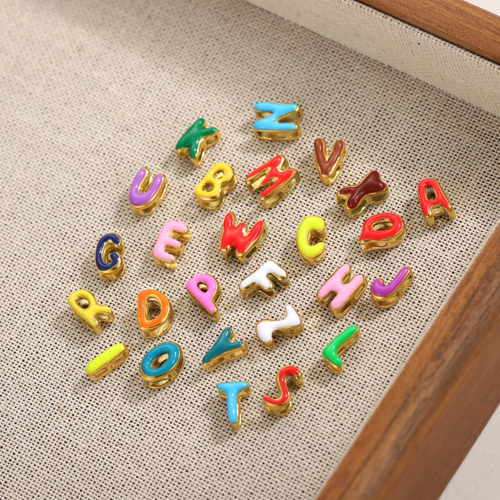 CARLIDANA Edelstahl Vergoldete Bunte Emaille-Buchstaben Alphabet Initialen-Anhänger DIY Buchstaben-Zubehör Schmuck – Detail 2