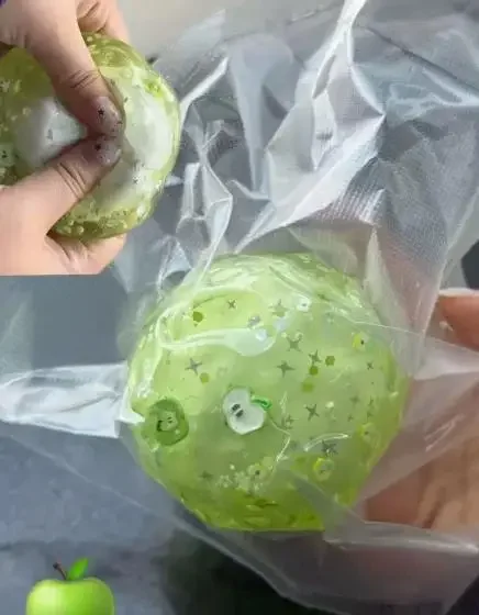 A1 Crispy Squishy Ball Cracking Wax Crunchy Stress Ball ASMR Sound of Stepping on Snow Anti Stress Relief Fidget Toys for Adults