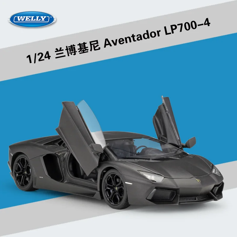 WELLY Diecast 1:24 Model Car Lamborghini Aventador LP700 Metal