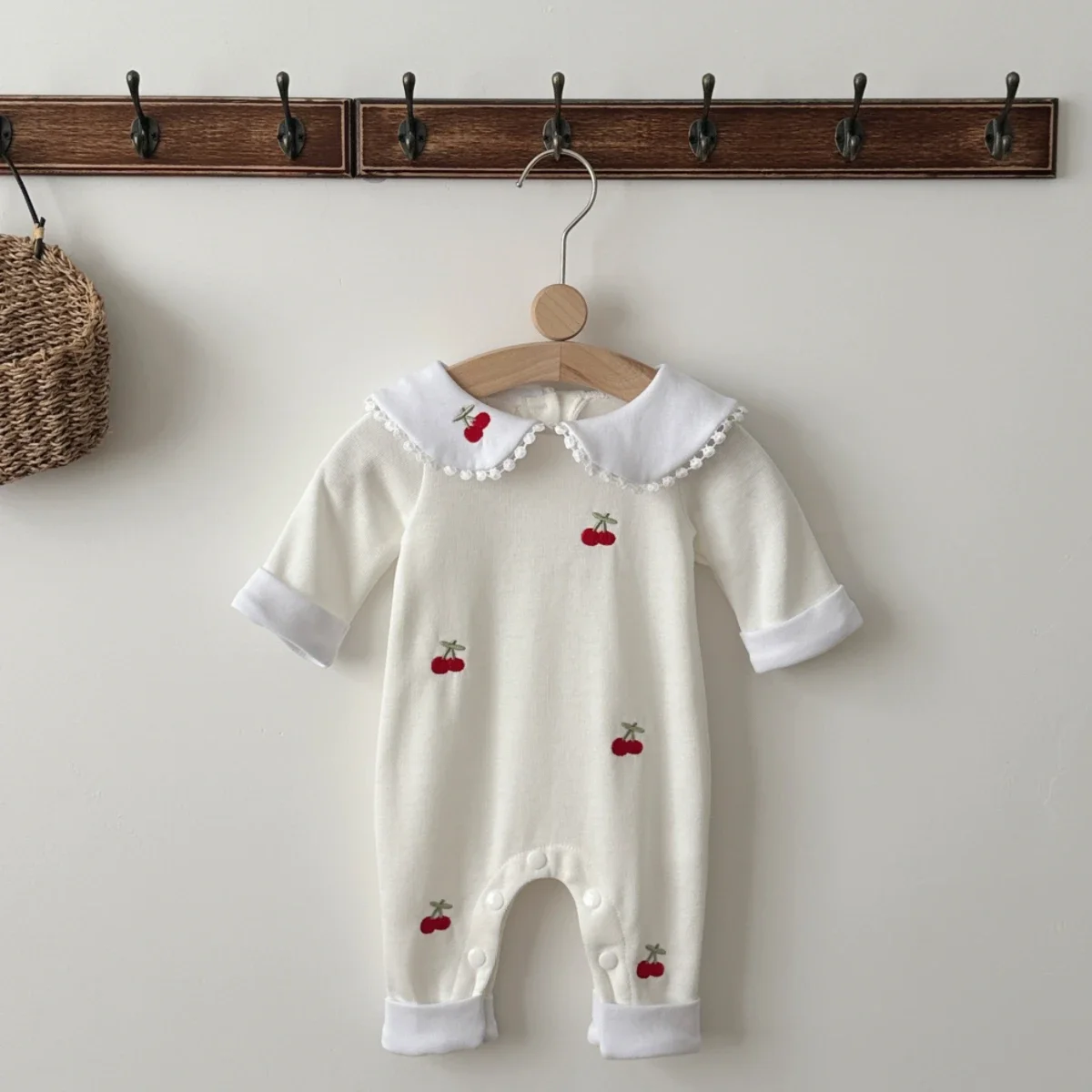 Sweet Cherry Embroidery Baby Romper Spring Autumn Peter Pan Collar Long Sleeve Soft Fabric Newborn Infant Girls Clothes