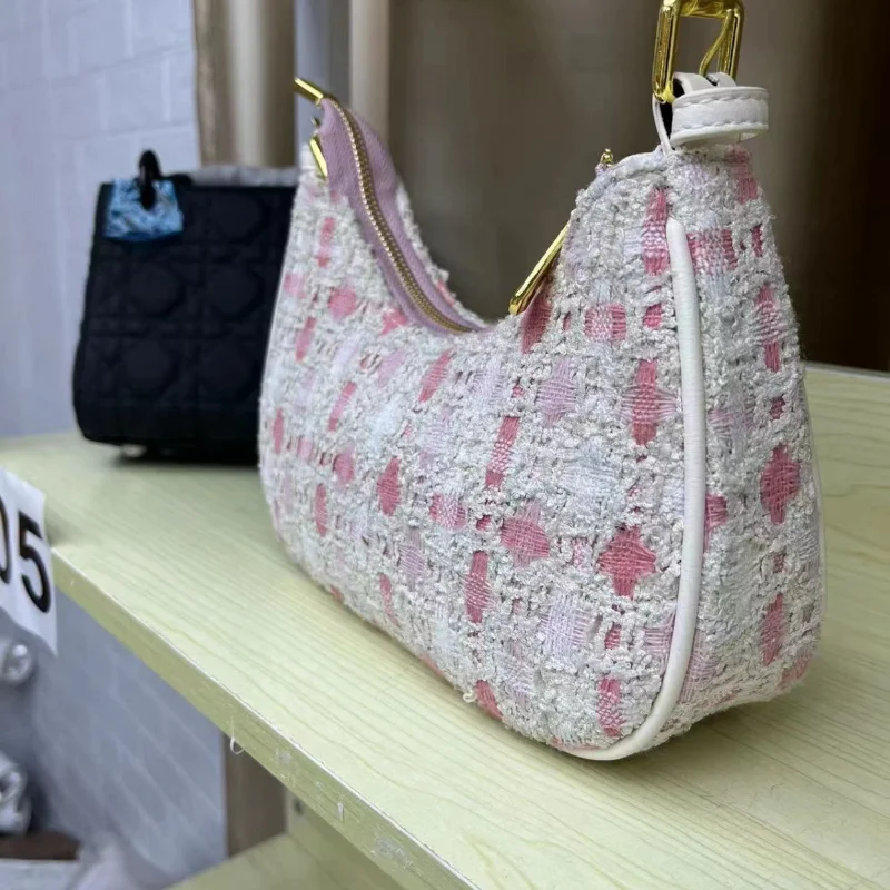 2024 New Fashion Women\'s Pink Woolen Lattice Hobo Bags Purses Woven Shoulder Bags Ladies Handbags Niche Armpit Underarm Bags