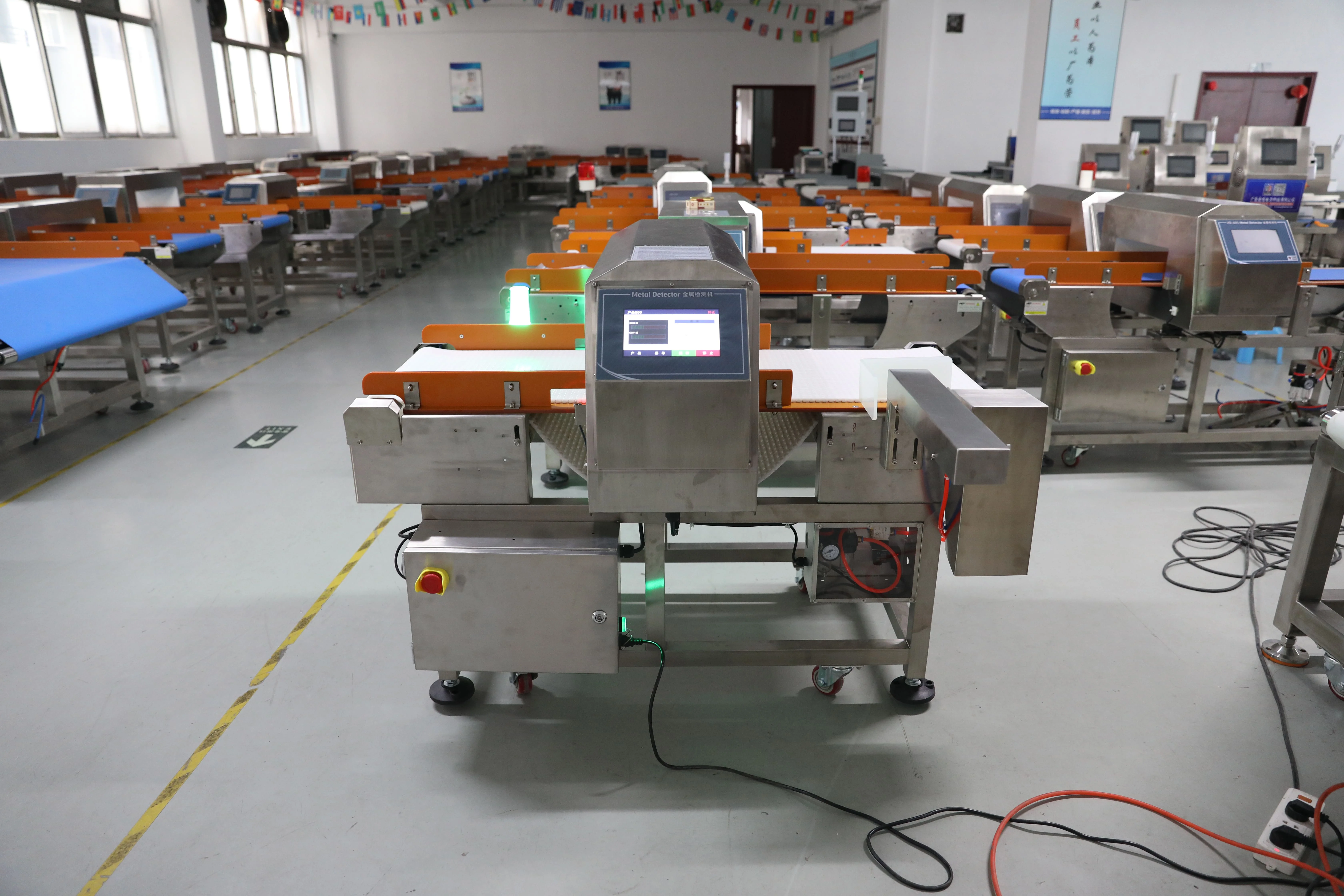 سعر المصنع CE نوعية جيدة فحص الفولاذ المقاوم للصدأ الناقل للماء للكشف عن المعادن للمنتج الغني بالمياه المالحة