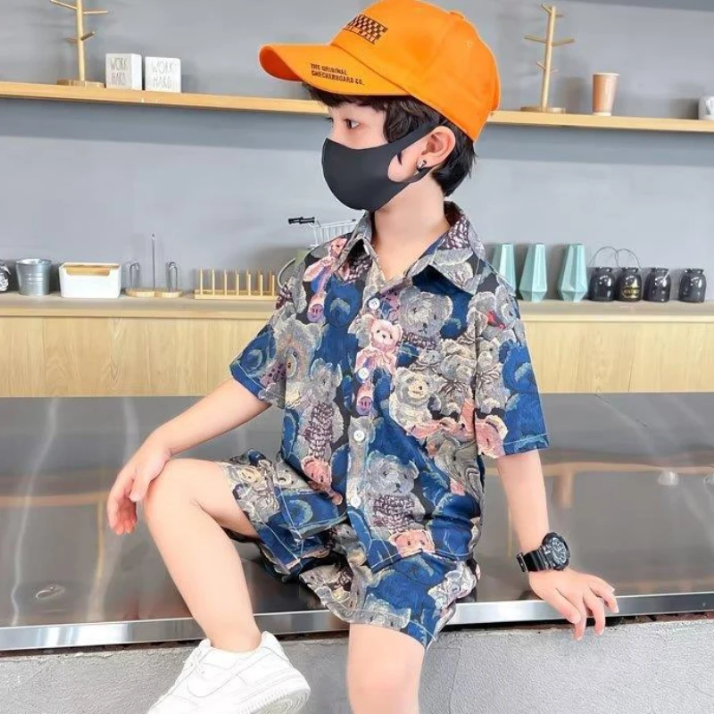 Conjunto de ropa de verano para niño adolescente, camisa de manga corta con solapa y pantalones cortos de oso de dibujos animados, traje para niño,