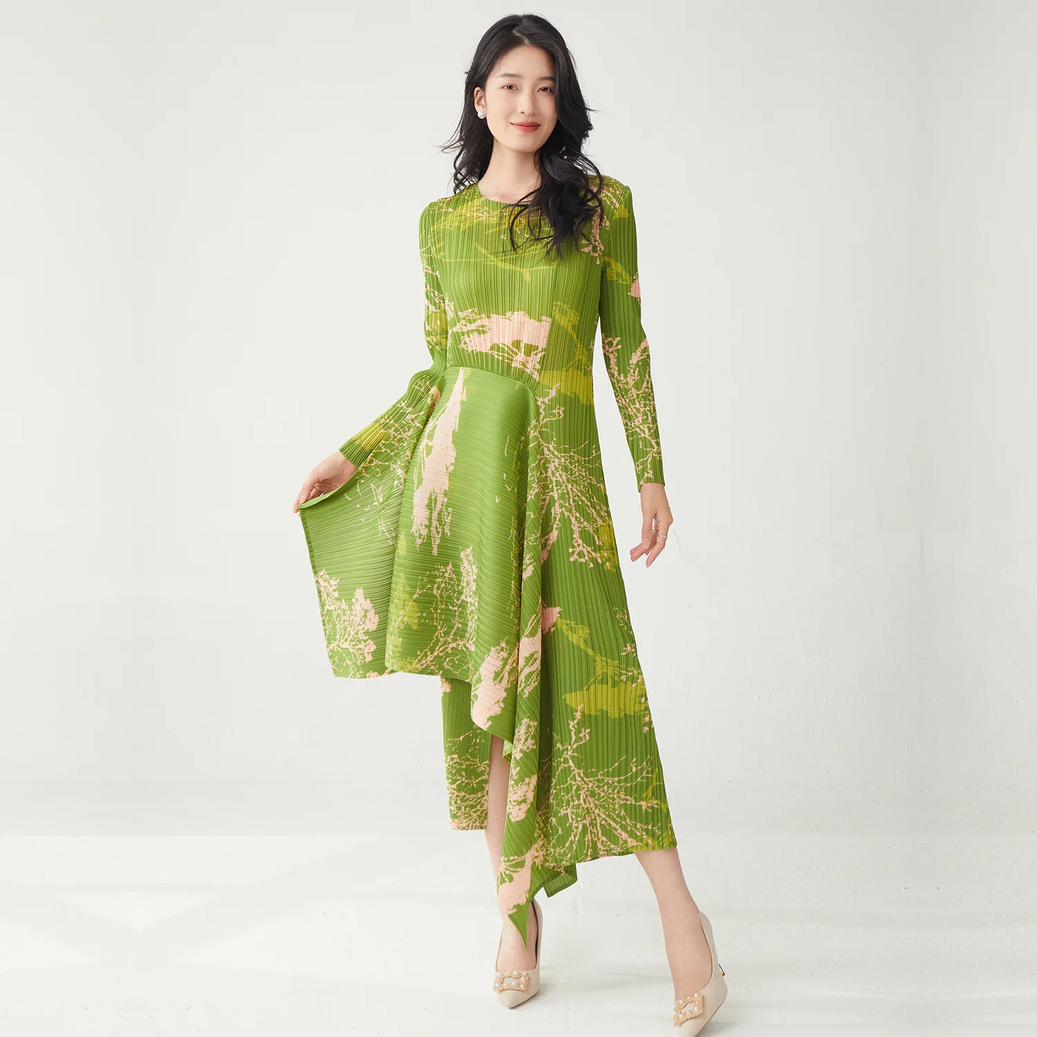

SMVP Women Holiday Dress Round Neck Long Sleeve Retro Print Loose Plus Size Design Fashion Casual Female Dress 2025 New