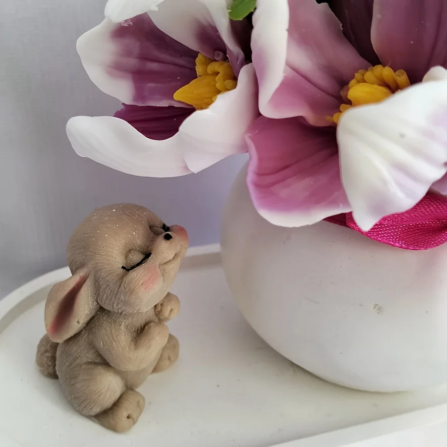 Resin Silicone Mold Upside-Down Rabbit Silicone Mold Easter-themed Cute Rabbit Design, Suitable for Clay, Resin, and Plaster Cra