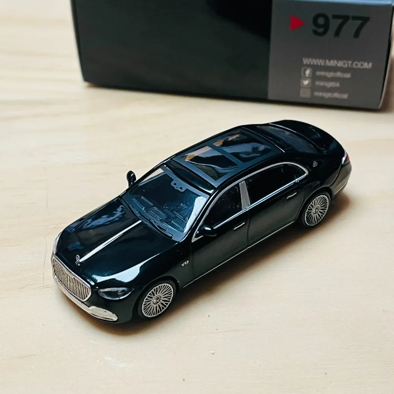 MINIGT Diecast in scala 1/64 Mercedes-Maybach S 680 modello di auto in lega giocattoli per ragazzi giocattoli regalo per bambini da 2 a 4 anni
