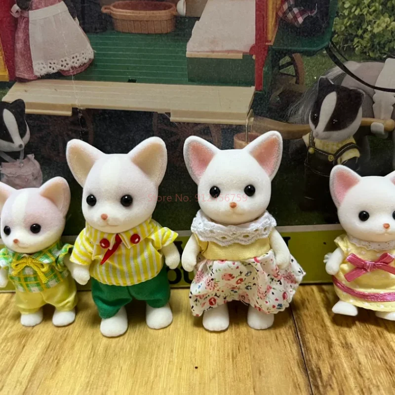 Anime Sylvanian Families Doll Figurka Chihuahua Dog Family Forest World Kawaii Dekoracja Model Wisiorek Ozdoba Prezent Urodzinowy