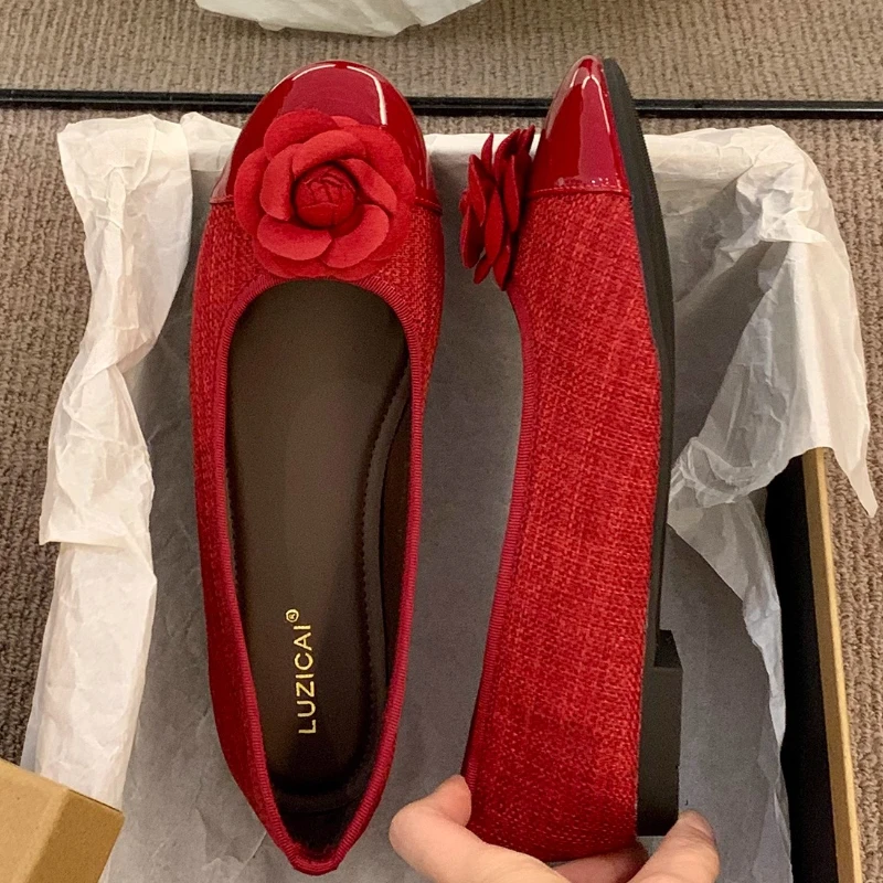 

Новинка, туфли-лодочки на низком каблуке с цветочным дизайном, женские туфли-лодочки с круглым носком, мягкие брендовые балетки на плоской подошве, лоферы, роскошные свадебные женские туфли на каблуке