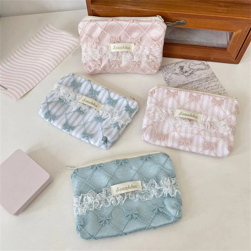 

Sweet Lace Floral Bow Coin Purse Girly Makeup Lipstick Earphones Keys Storage Bags Portable Large Capacity Organizer Bag Gifts
