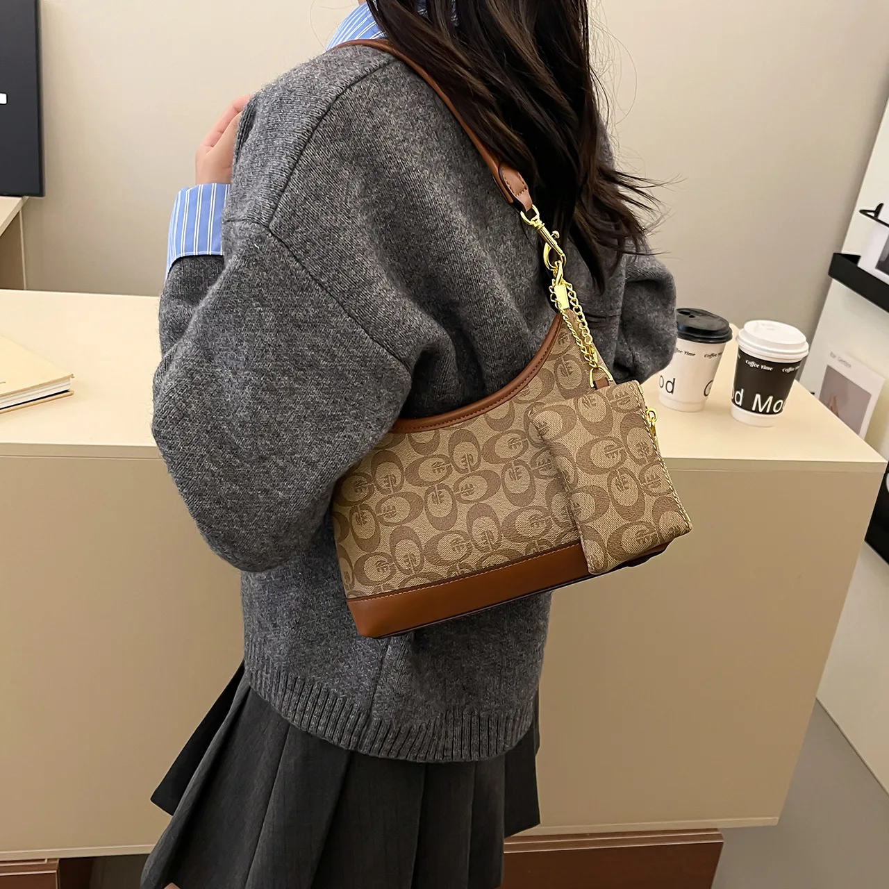 

Fall Winter 2025 Bucket Bag, Printed Patterned Shoulder Bag for Women, Versatile Top Handle & Crossbody Purse for Daily Use