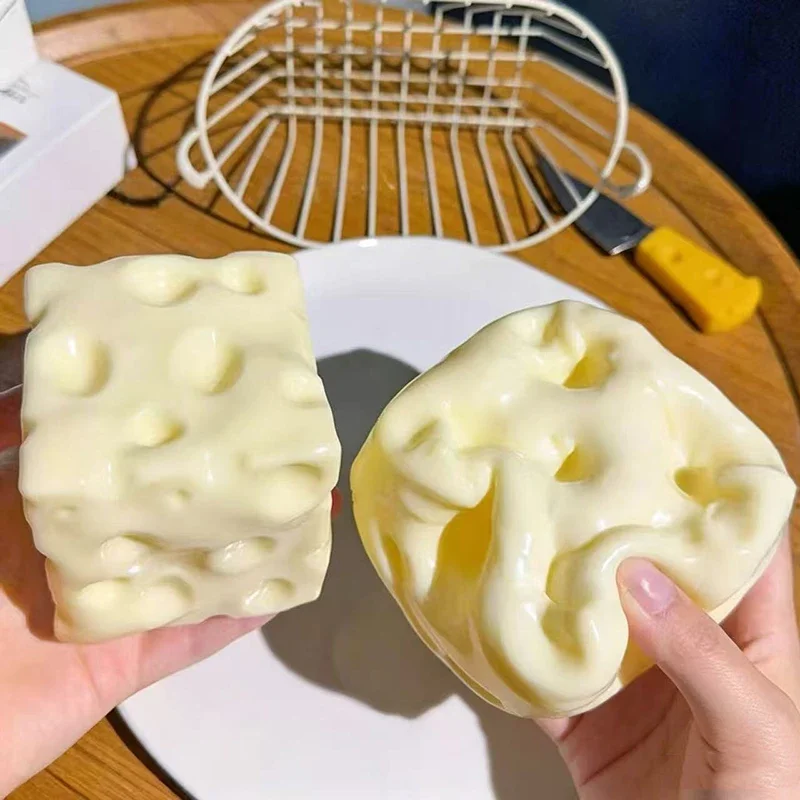 Jumbo Käse-Würfel Stressball Großer Formbarer Käse-Squeeze-Ball Nicht-Springender Fidget-Spielzeug ASMR Sensorisches Anti-Stress Festival-Geschenk