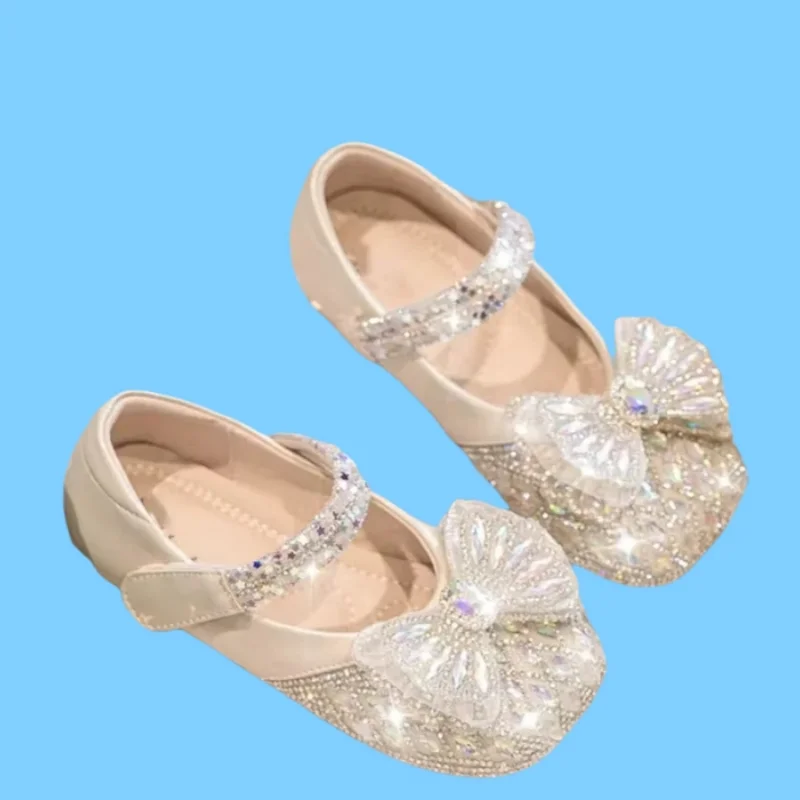 

Обувь принцессы для маленьких девочек, милые детские сандалии с блестками, повседневные удобные подиумные туфли с бантом, модные элегантные студенческие туфли с кристаллами на весну/лето