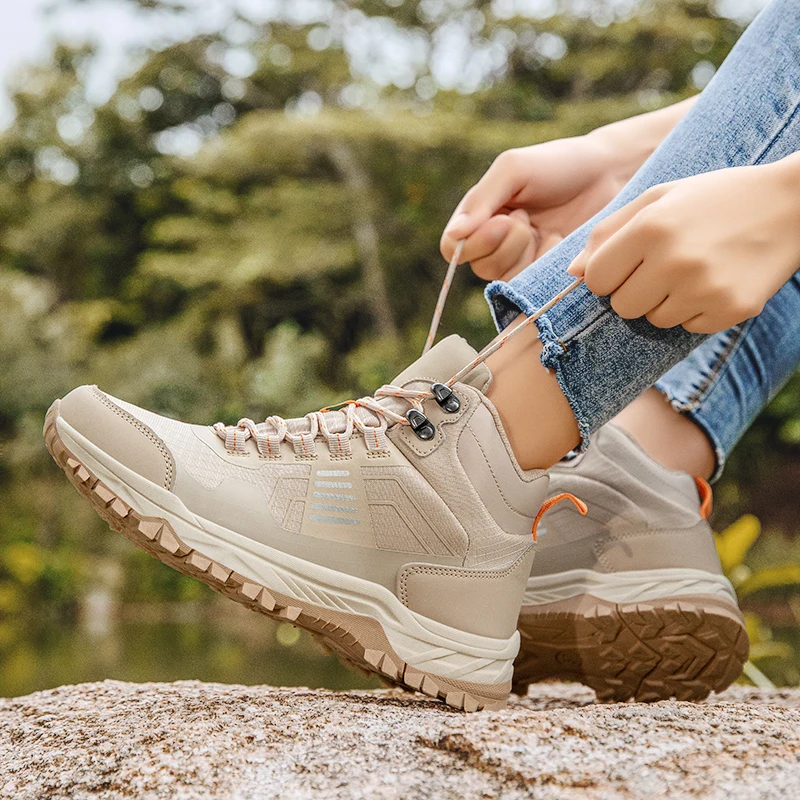 รองเท้าเดินป่าผู้หญิง ฤดูใบไม้ผลิและฤดูใบไม้ร่วง ปี 2025 รุ่นใหม่ กันลื่น สำหรับวิ่งเทรลและเดินป่า