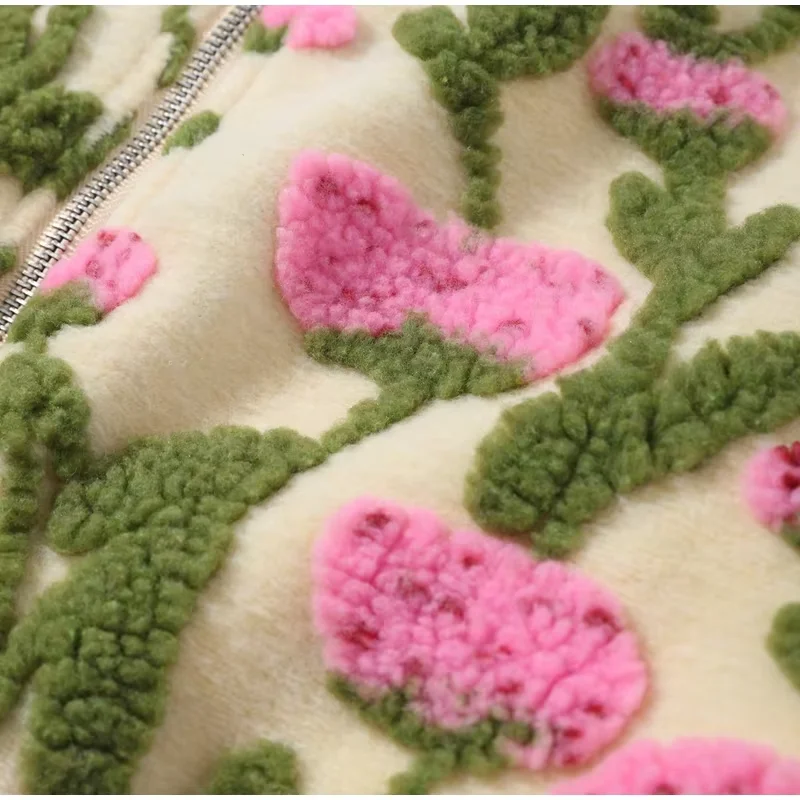 Designer 3D-Blumen-Fleece-Bomberjacke für Damen, Modische Oversize-Jacke mit Reißverschluss, Luxuriöse Plüsch-Oberbekleidung, Herbst-Winter-Streetwear 2026 – Detail 11
