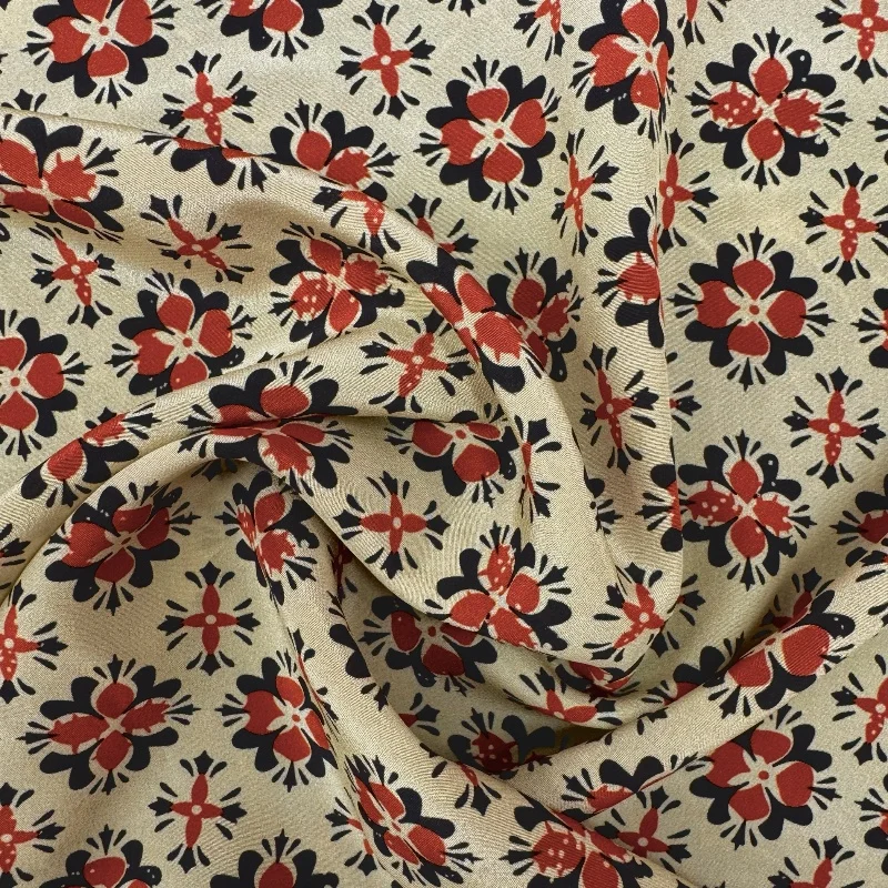 

1 метр 100% тутового шелка 16 мамме креп шелковая ткань бежевого цвета с маленьким красным цветочным принтом 140 см шириной 55 дюймов по дворам JX154