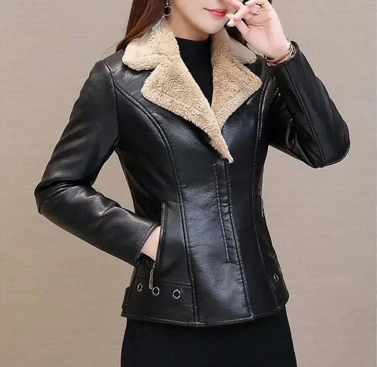 Autumn Winter New Short Leather Coat Women Thickened Plushed Warm Fur All in One Leather Female Coats