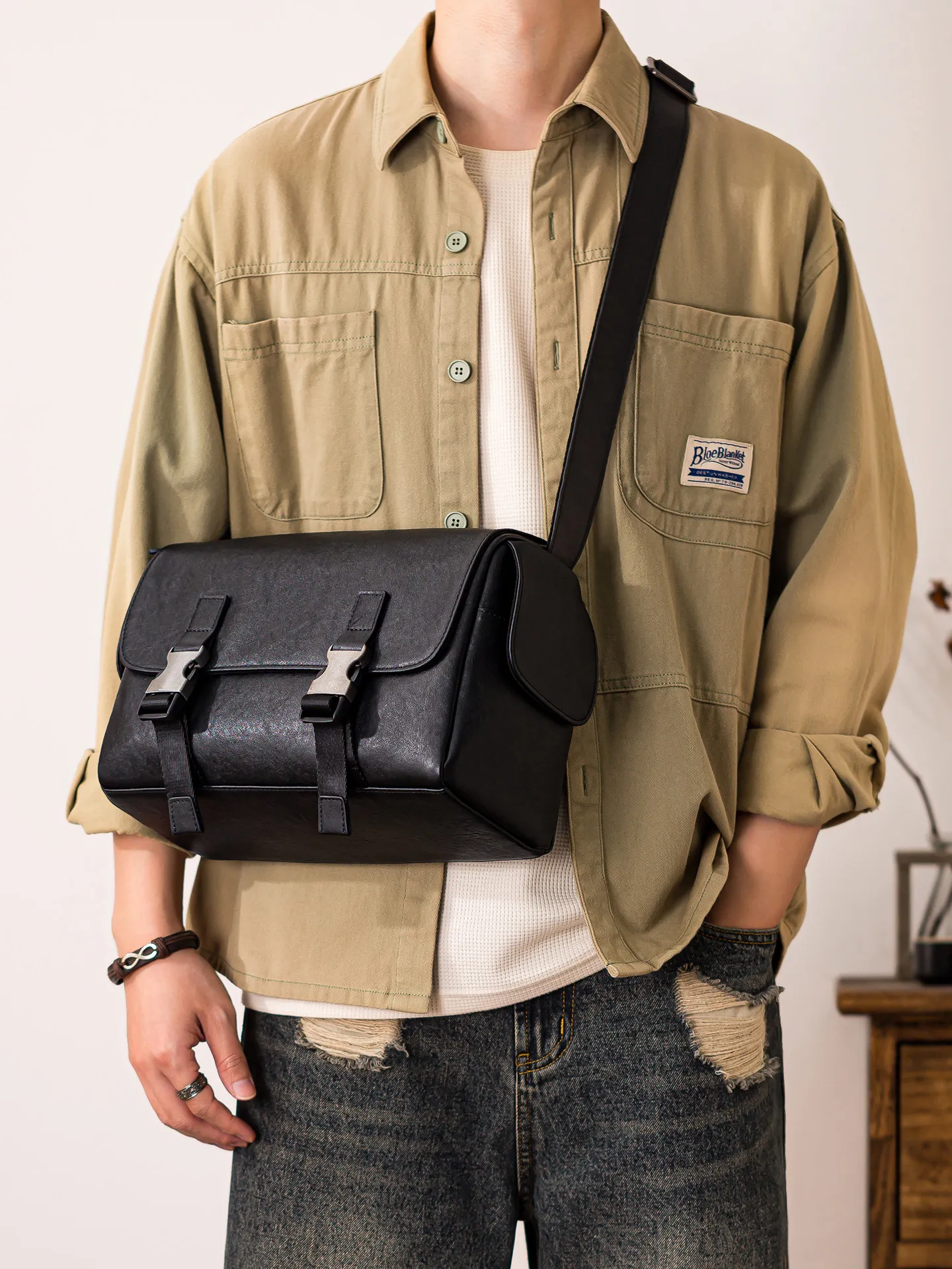 

Дизайнерская мужская сумка-мессенджер ручной работы из натуральной кожи для работы и повседневного использования, роскошная черная сумка через плечо из натуральной коровьей кожи для активного отдыха