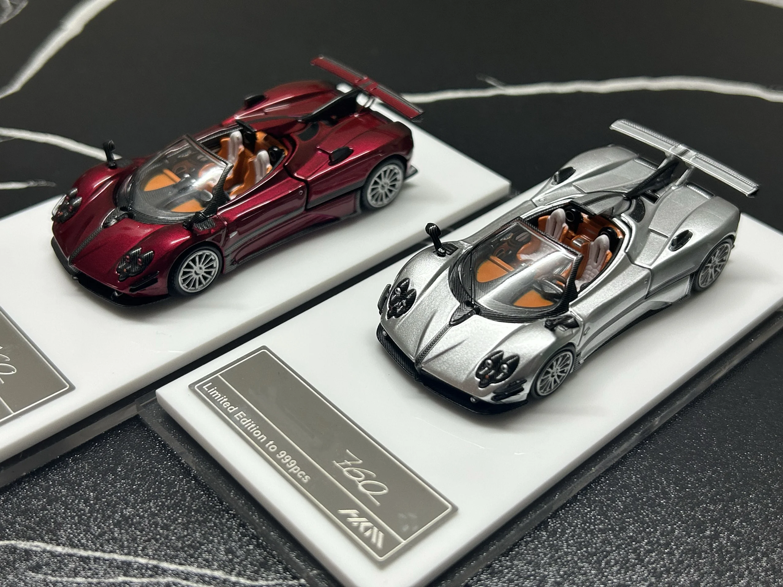 

HKM 1:64 Zongta 760 2022 Convertible Alloy Car Model Collection Gift