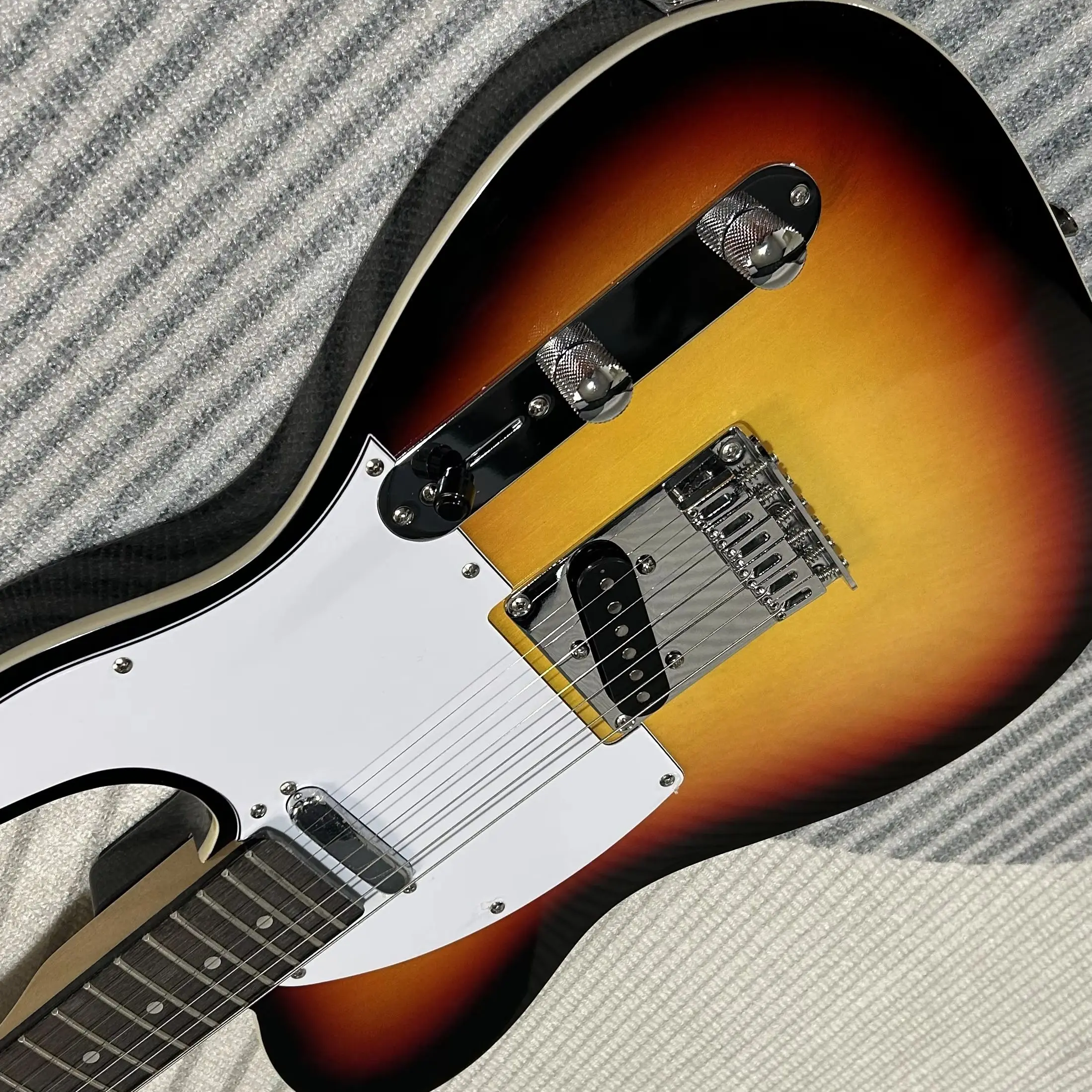 

Hot Sale Electric Guitars - Rosewood Fretboard - Single Binding - Vintage Sunburst Color