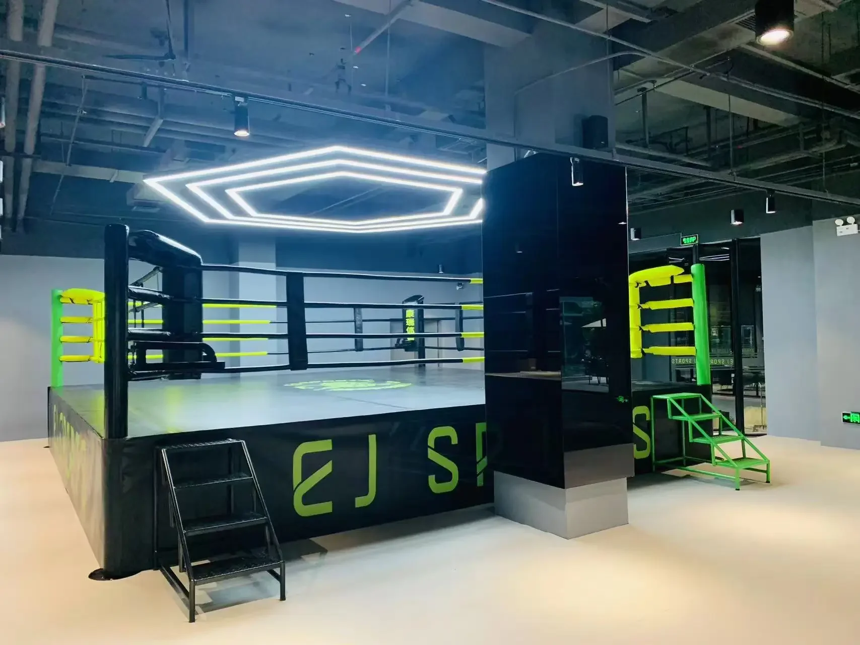 Factory  Professional boxing training gym sports Boxing Ring with table or without table Boxing Ring