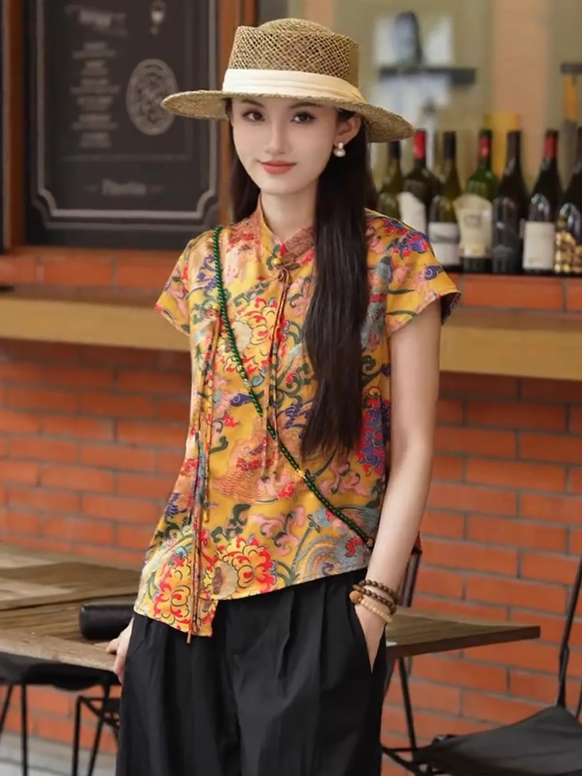 

Summer 2025 New Chinese Style National Trend Short Sleeve Printed Shirt Slimming Button Stand Collar Top Women's Fashion