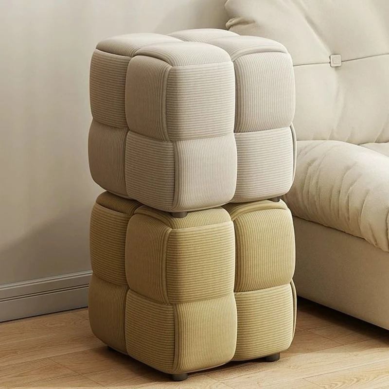 

Creative Small Stools Solid Wood Ottomans Modern Nordic Footstool Design Footrest for Living Room Luxury Interior Furniture