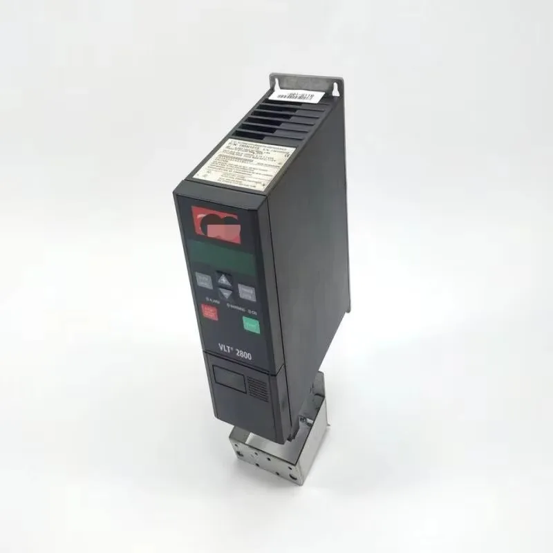 

Brand New 195n1015 Vlt 2800 2.1a T/c Vlt2807pt4b20str1dbf0 Plc