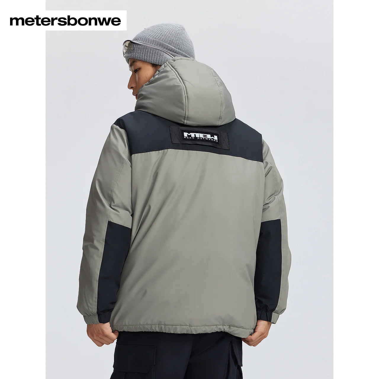 Metersbonwe-ผู้ชายที่ถอดออกได้Hooded Windproofลงเสื้อแจ็คเก็ตปักเป้าปรับElastic Hem Designฤดูหนาว