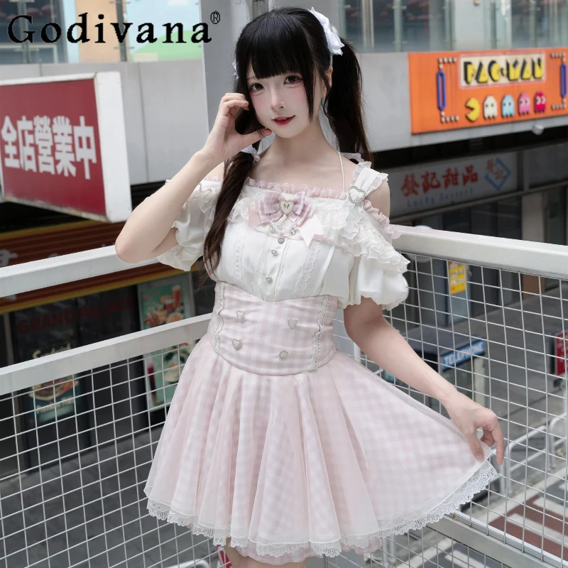 Conjunto de falda a cuadros rosa Original Mine producida en masa subcultura dulce niñas estilo japonés Lolita conjunto de minifalda con hombros descubiertos