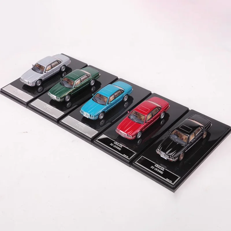 

GCD Diecast 1:64 Scale XJ XJR X300 Alloy Classic Car Model Finished Product Simulation Toy Collection Gift Static Model