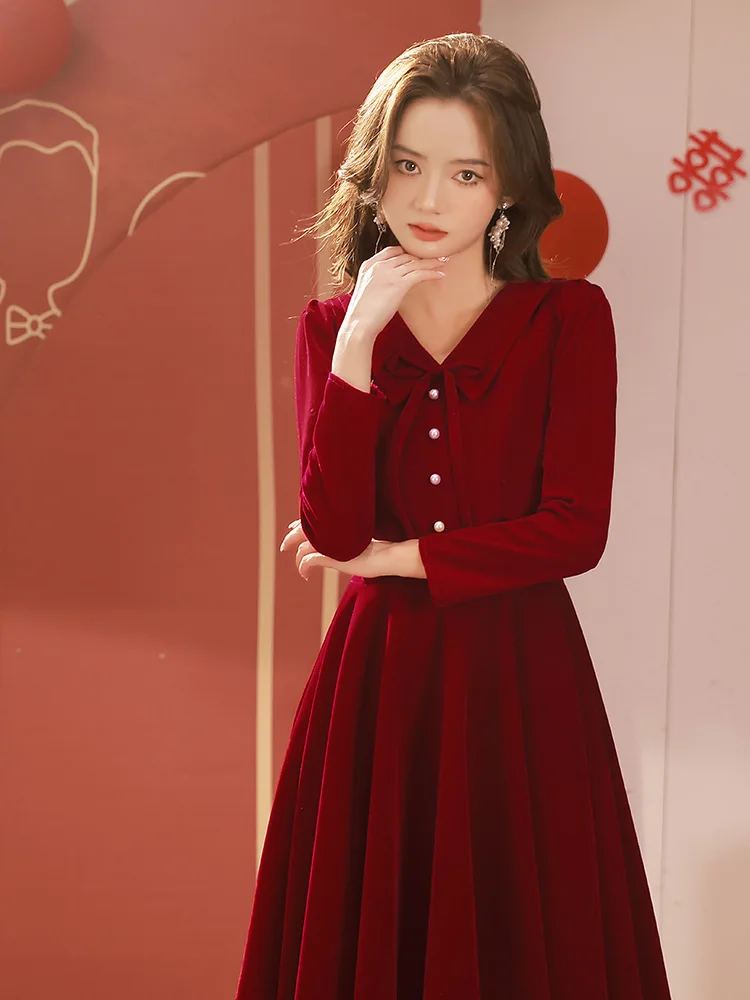 Large Size Burgundy Women Velvet Evening Dresses Simple Long Sleeve Party Dress Solid Female Formal A-Line Gowns