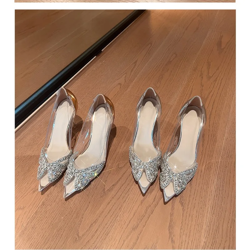 Sandalias de tacón alto de lujo para mujer, zapatos de banquete, hebilla trasera envuelta con diamantes de imitación transparentes puntiagudos, moda de nuevo estilo