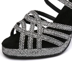 Plataforma impermeable para zapatos personalizada con un grosor de 1 centímetros. La plataforma impermeable necesita pedir junto con