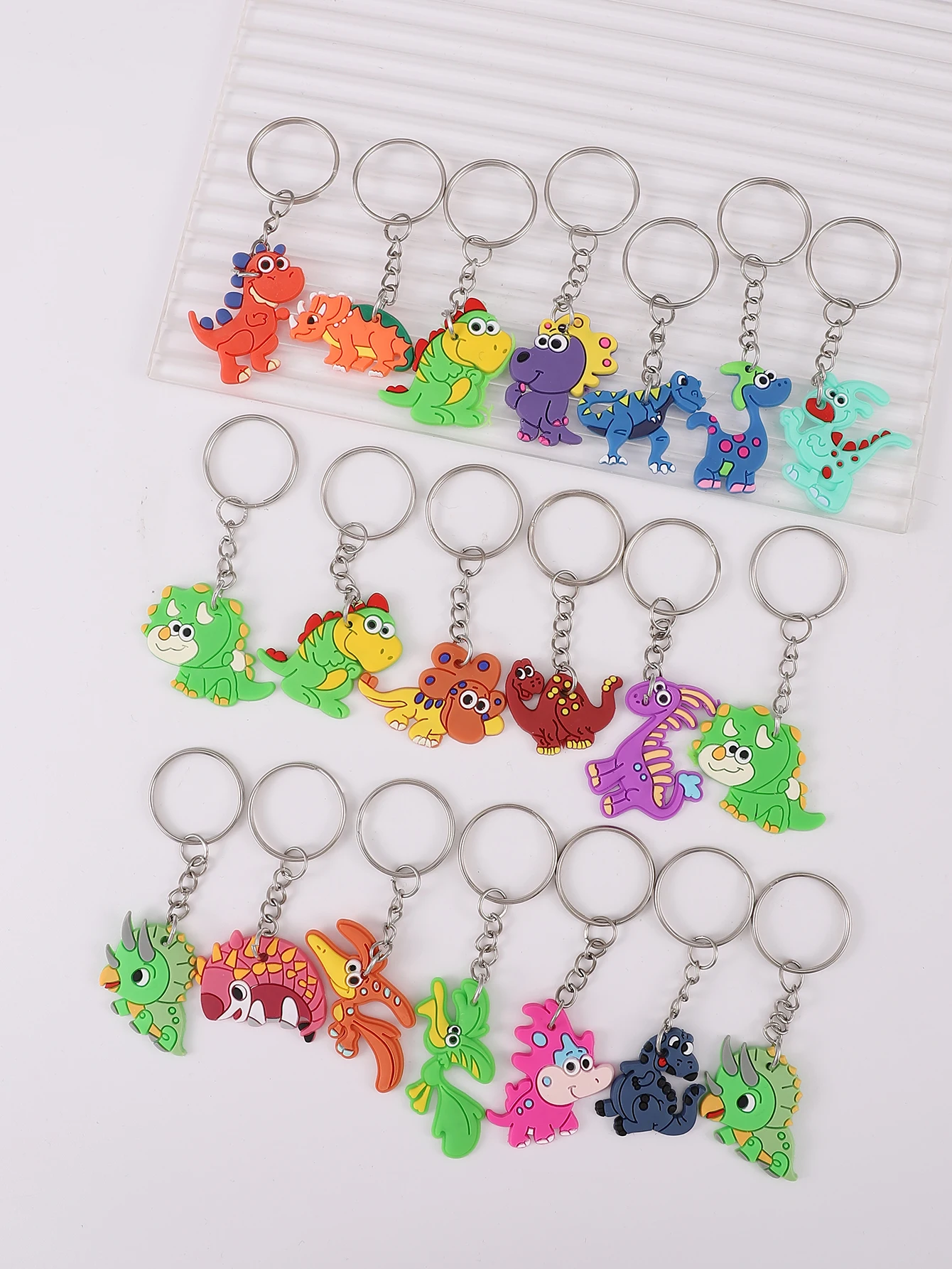 20pcs Cartoon Dinosaur Unicorn Keychain Cute Animal PVC Key Chain Ring Bag Backpack Charm Birthday Party Decor Boys Girls Gift