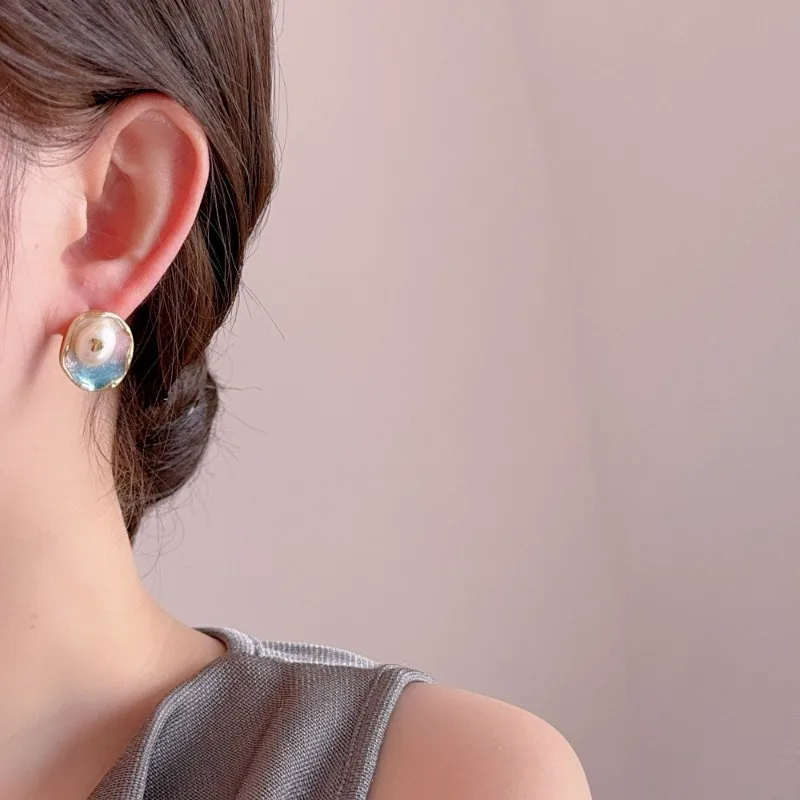 مينار جديد شيك لؤلؤ المياه العذبة الأزرق الأرجواني المينا هندسية غير النظامية وأقراط للنساء سبائك مطلية بالذهب مجوهرات الزفاف