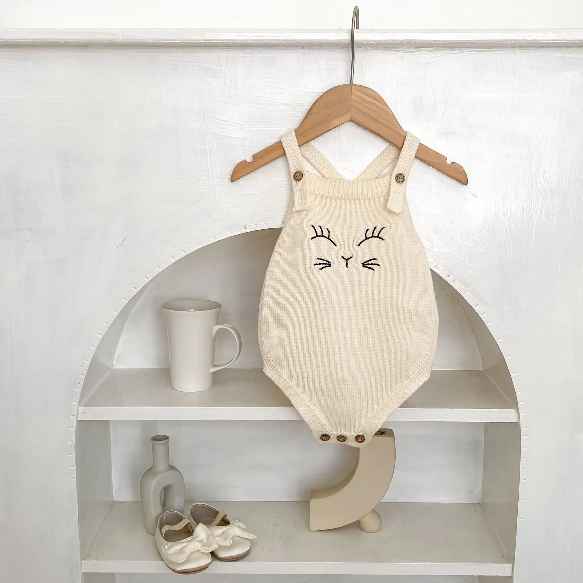 

Новая осенняя одежда для малышей 0–3 лет, вязаный детский комбинезон на подтяжках с милой вышивкой кота