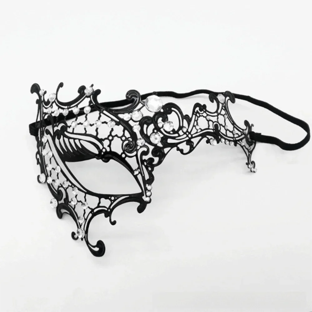 Zwart Goud Schedel Metalen Masker Halloween Strass Half Gezicht Venetiaanse Maskerade Mannen Witte Vrouwen Schedel Feest Masker