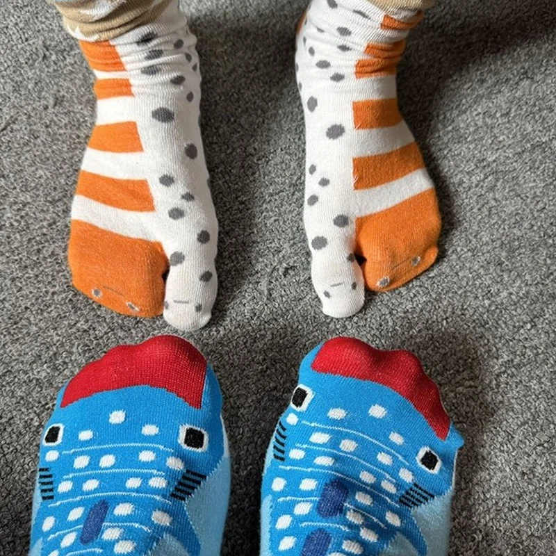 New Style Girls Cute Funny Split Toe Mid-tube Socks Abstract Ugly Eel Aquarium Couple Socks Personality Trendy Socks