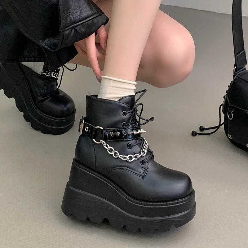 

10CM Wedge Heel Platform Ankle Boot Woman Round Toe Rivet Chain Chunky Shoes Large Size High Heels Autumn Ladies Shoes
