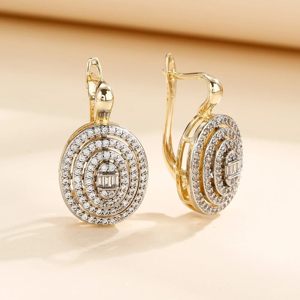 Französisches Retro-Schmuckset mit ovalem, mehrschichtigem Zirkon-Inlay, Ohrringe und Ringe, zweiteiliges Set, hochwertige Accessoires für Bankette und Hochzeiten. – Detail 7