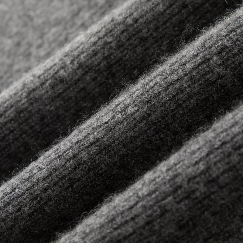 Luxury Men's Clothing Autumn and Winter 100% Pure Cashmere Pullover Sweater Round Neck Soft Knit Sweater Thick And Warm Tops