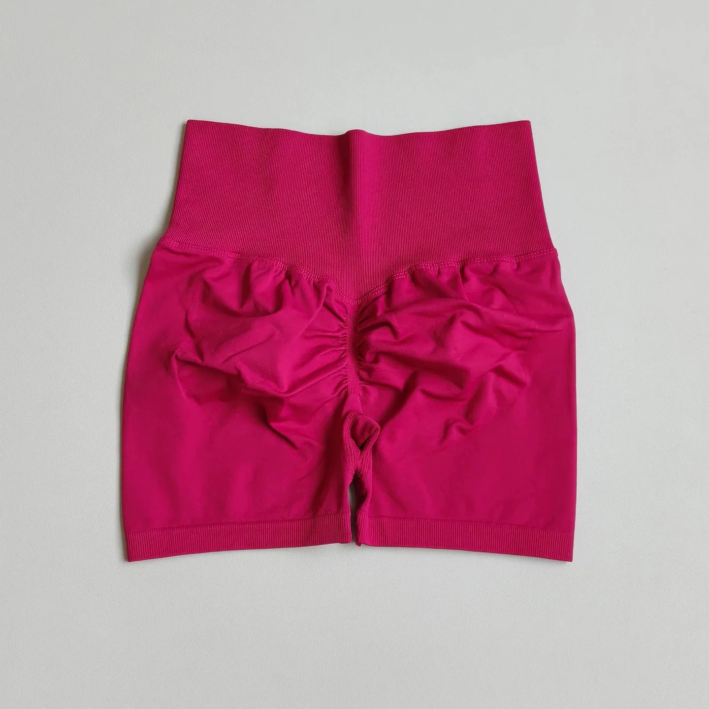 Hochelastische Fitness-3/4-Hose, stoßdämpfende, pfirsichförmige, figurformende Hose, eng anliegende Fitness-Shorts mit Bauchkontrolle für Damen – Detail 14